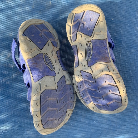 Keen Sandals, gently used - Picture 2 of 3